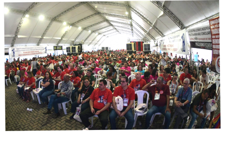 Pela garantia dos direitos dos estudantes da escola pública estadual. Basta de exclusão!