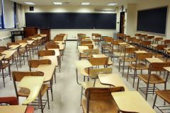 São os professores que mantêm ainda um pouco de qualidade no ensino estadual